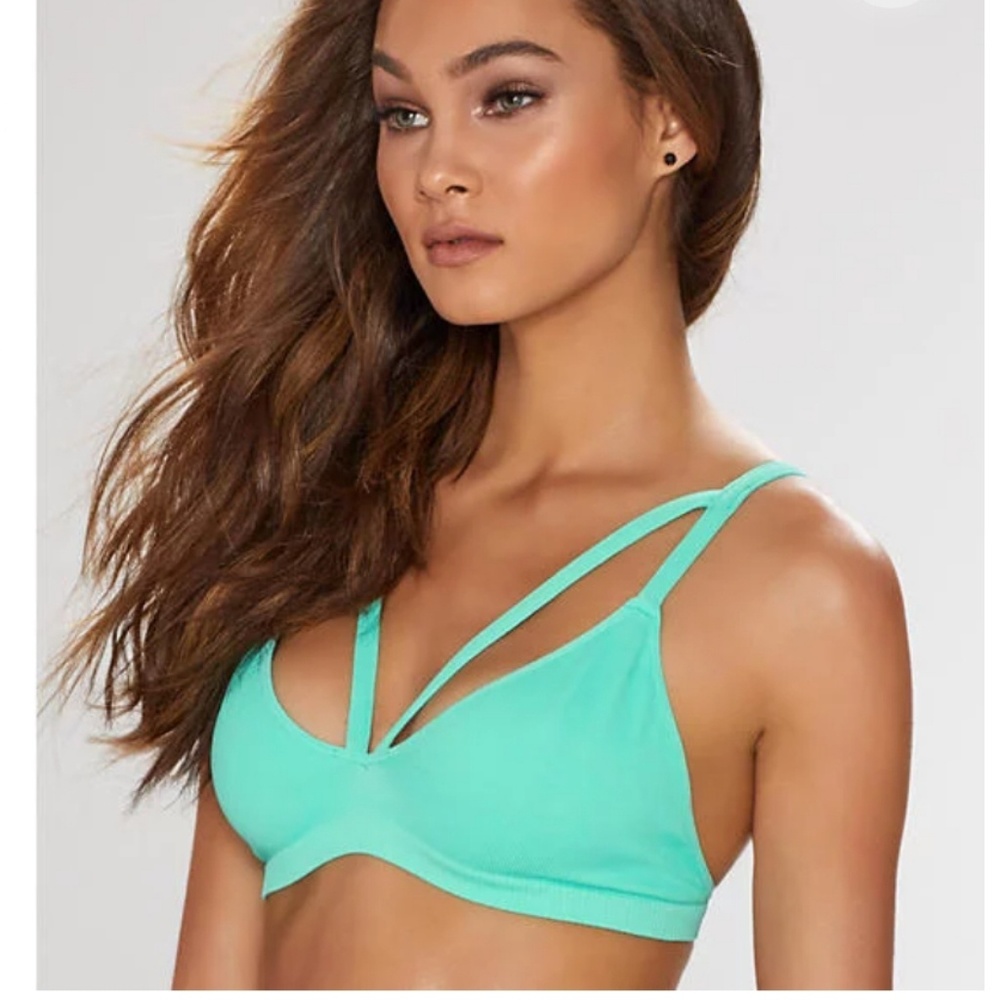 51. 🆕 Free People Keira Seamless Bralette